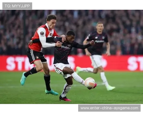 费耶诺德吉特鲁伊达本方禁区内拦截极坚决